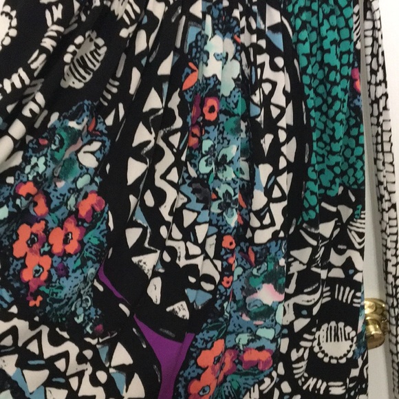 Roz & Ali Black Print Dress - Picture 5 of 7